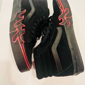 VANS Sk8-Hi Flame Suede Casual Shoes Black Red Mens Size 11 Skate